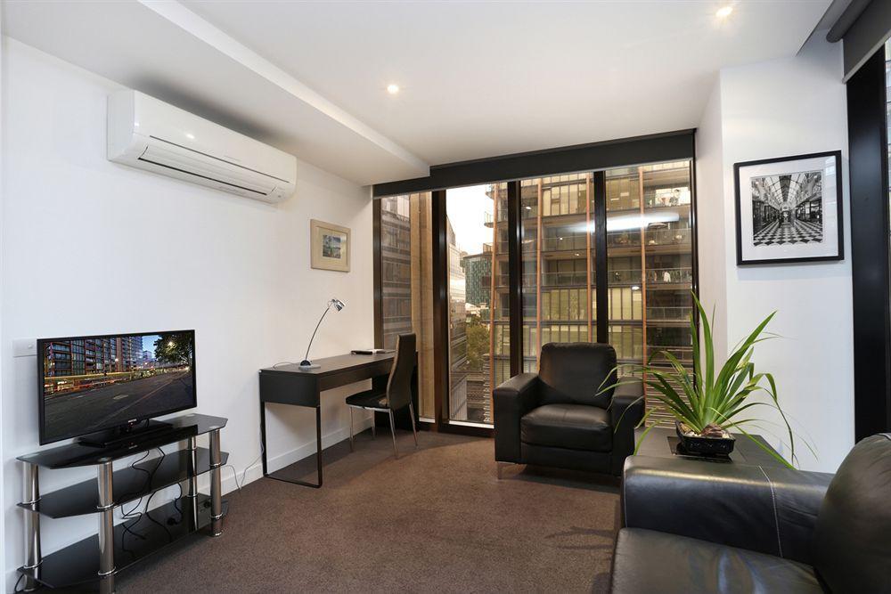 Aura On Flinders Serviced Apartments Melbourne Exterior photo