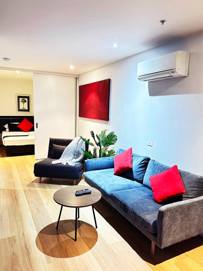 Aura On Flinders Serviced Apartments Melbourne Exterior photo