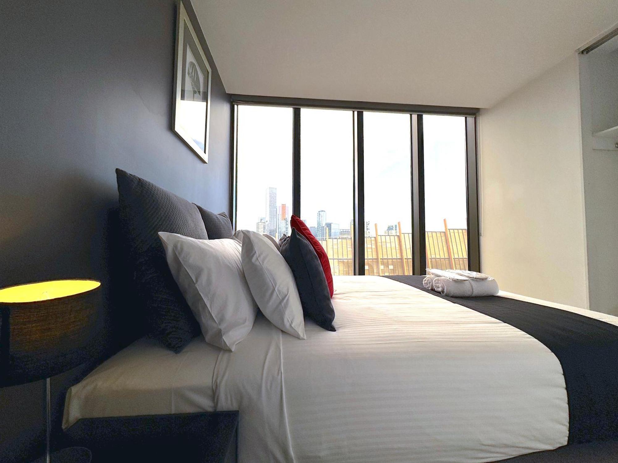 Aura On Flinders Serviced Apartments Melbourne Exterior photo