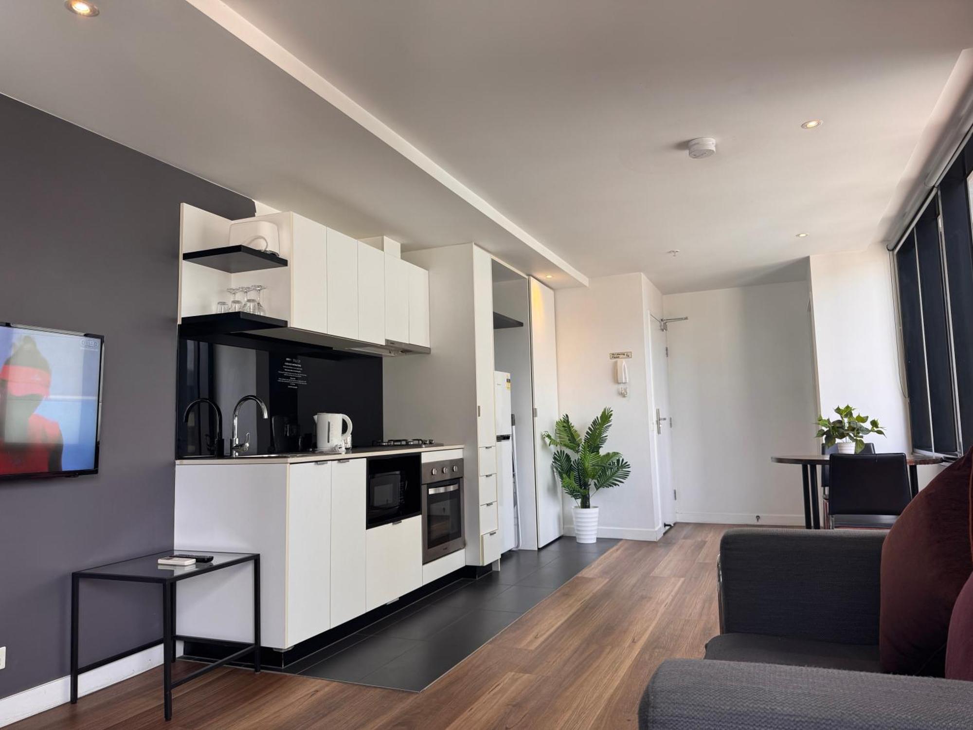 Aura On Flinders Serviced Apartments Melbourne Exterior photo