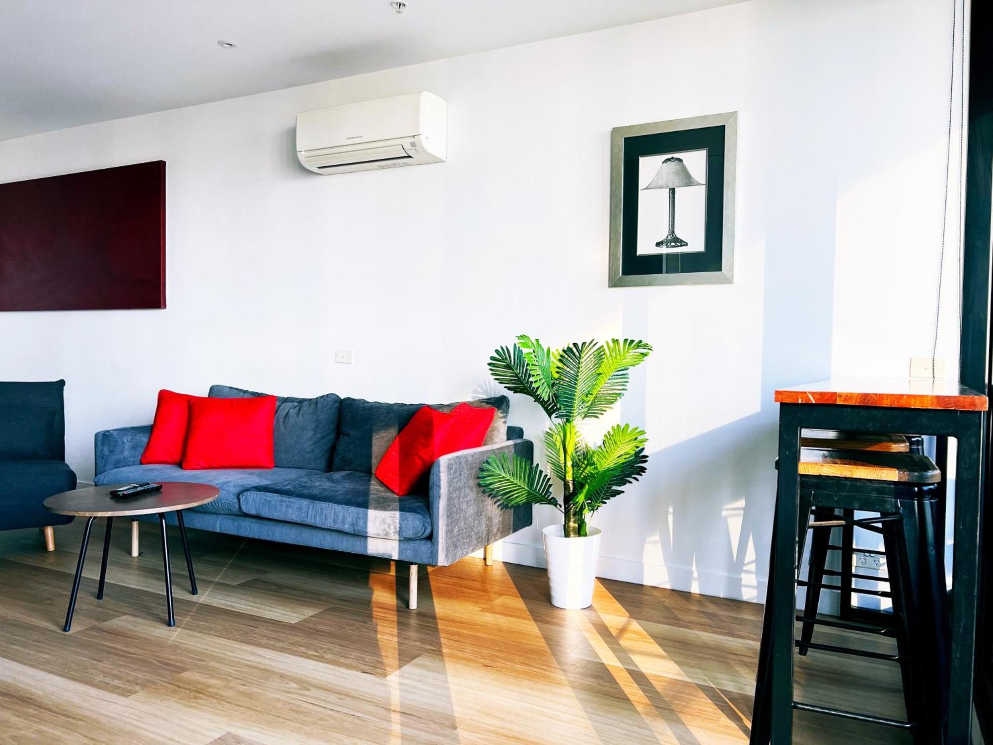 Aura On Flinders Serviced Apartments Melbourne Exterior photo
