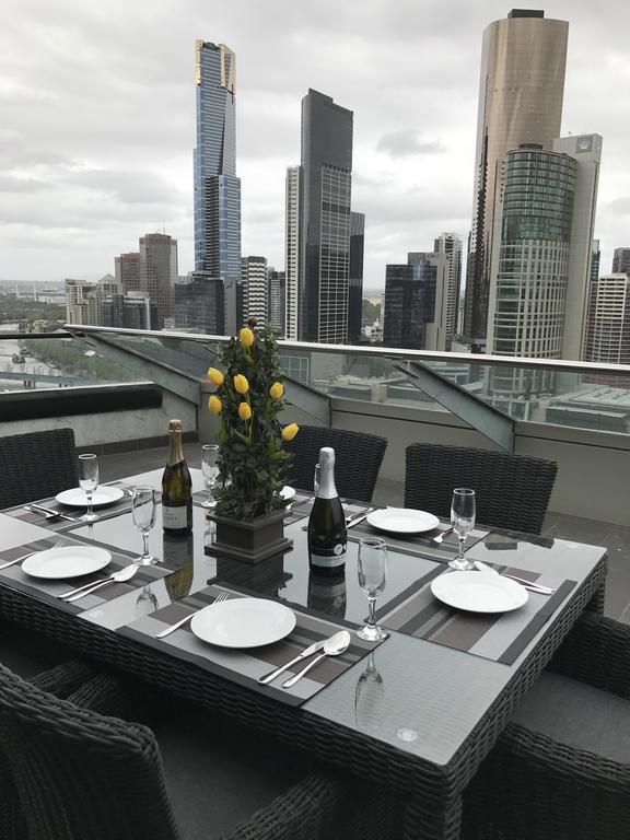 Aura On Flinders Serviced Apartments Melbourne Exterior photo